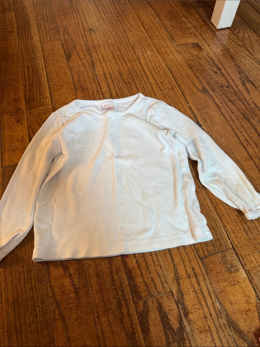 Hanna Andersson White Long-Sleeve Kids Tee